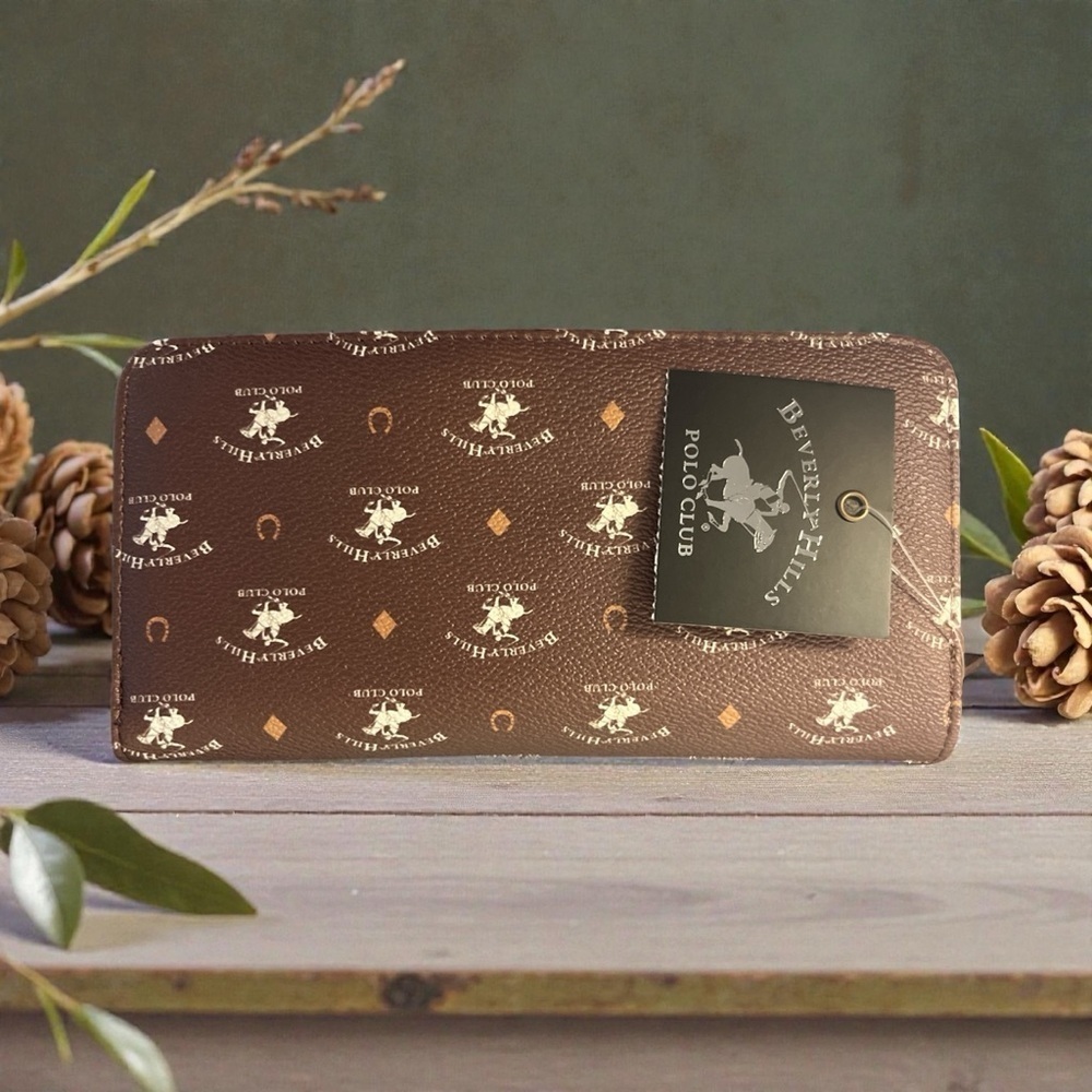 New with Tags Beverly Hills Polo Club Brown Wallet